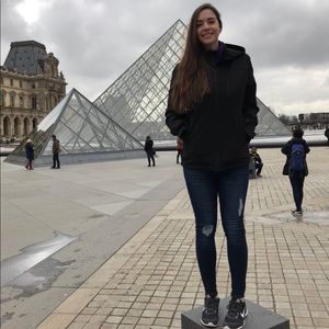 Meet your Posher, Megan